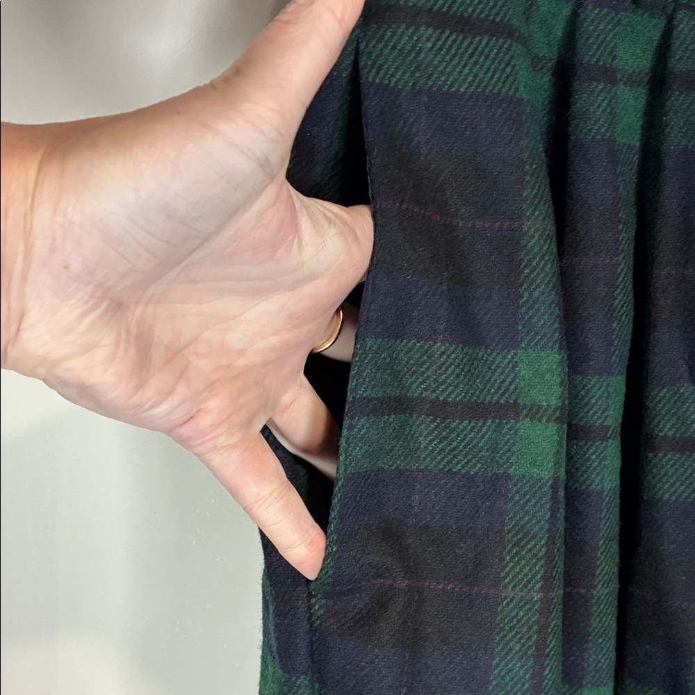 Sag Harbor Green and Black Plaid Women Shorts wool blend - Picture 5 of 10